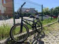 BMX firmy Warlock Eastern Matte Black