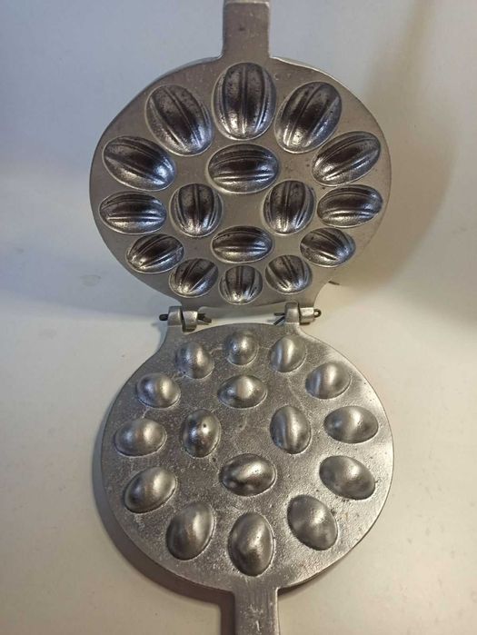 Форма для выпечки печенья, орешков круглая, орешница 16 орехов