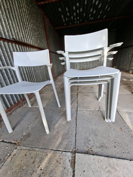 Krzesła z tworzywa twarde