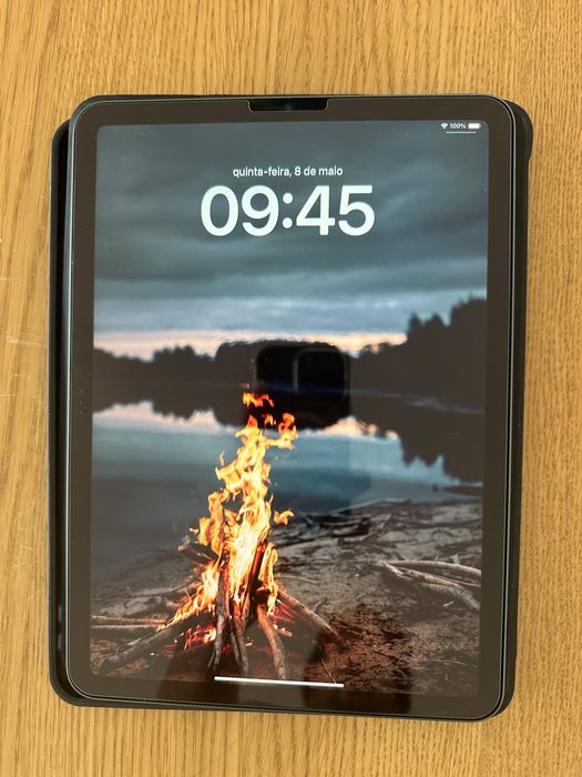 iPad Air APPLE (10.9'' - 256 GB - Wi-Fi - Cinzento Espacial)