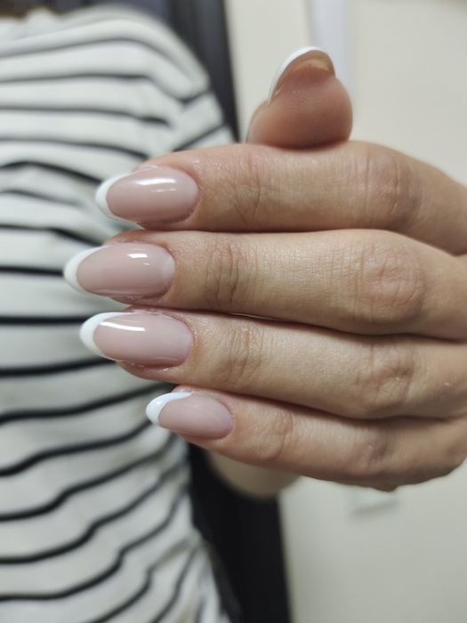 Манікюр, Педикюр Борщагівка, Симиренка. Світло є завжди!