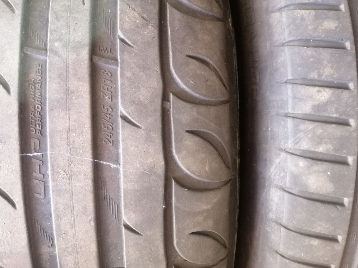 Резина 245/45 R18. 4шт.