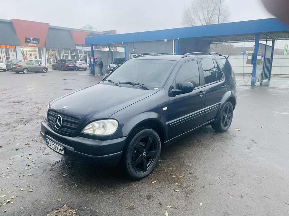 Mercedes-Benz W163 ML320