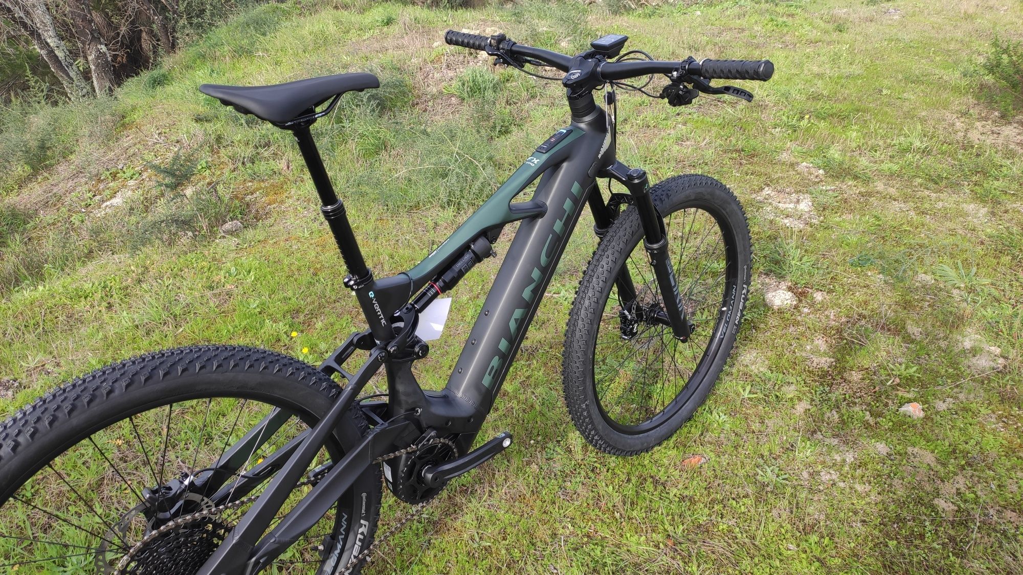 E-Bikes Novas Bianchi E-Vertic FX-TYPE