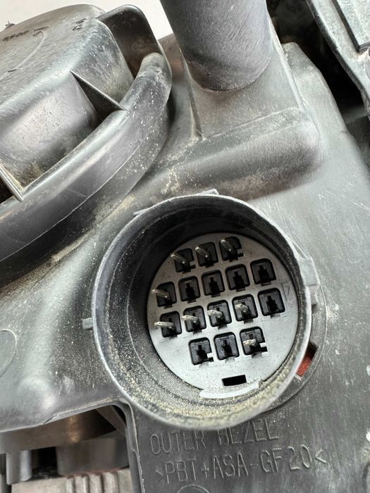 Range Rover Sport Lampa Przód Bi-Xenon Prawa EU 9PIN IGŁA Kompletna