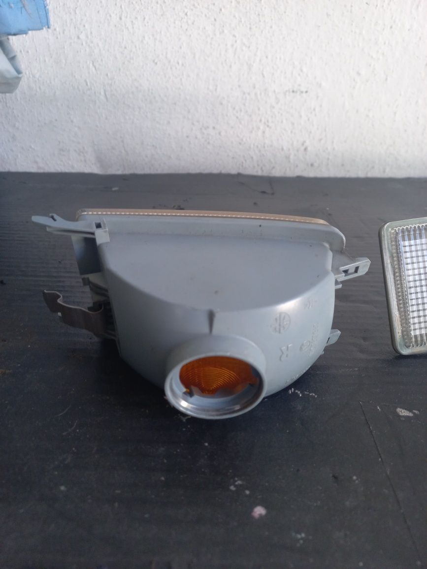 Pisca + refletor dianteiro (Conjunto)Golf 3