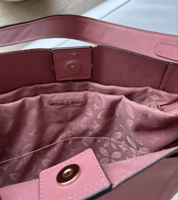 Mala Michael Kors como nova, um Must!