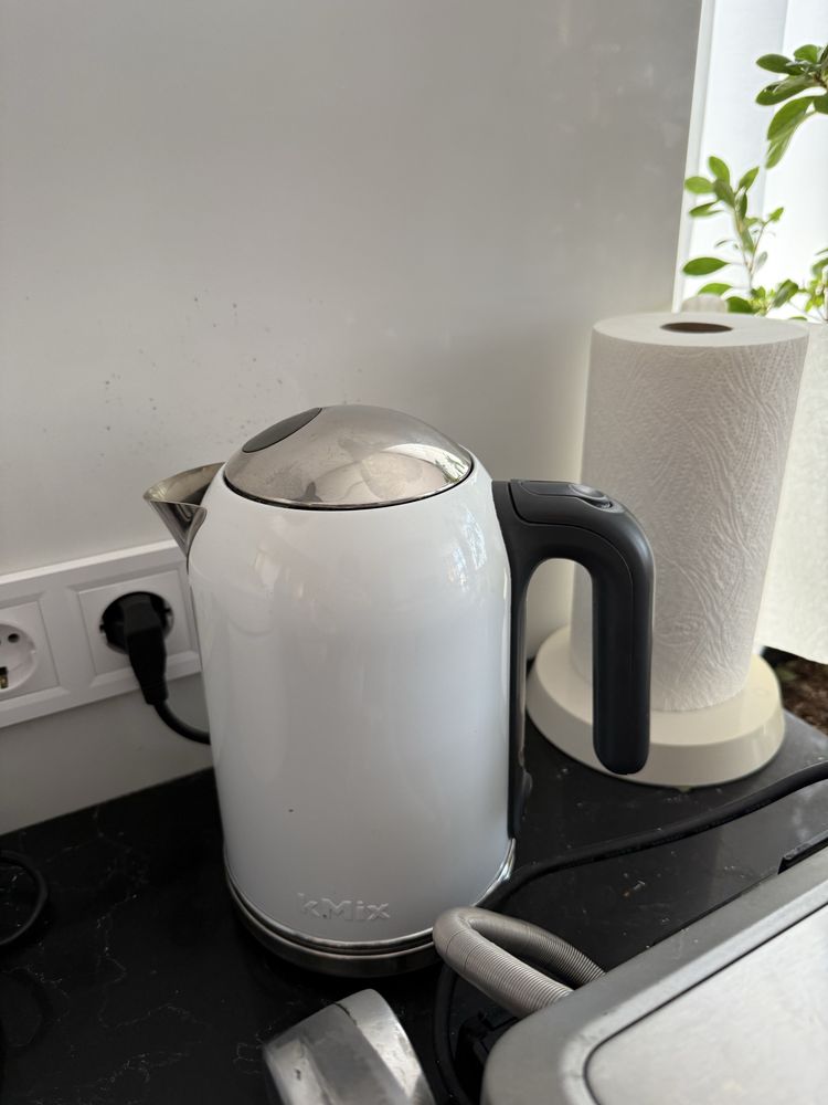 Чайник электричний Kenwood, об - 1,6 л метал