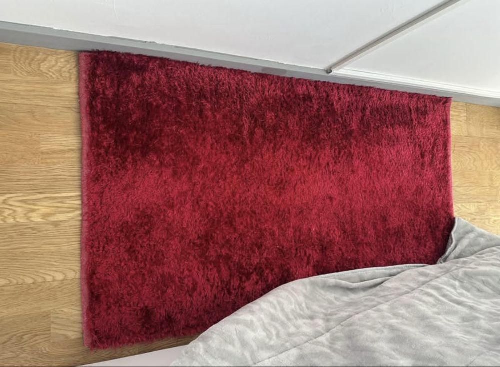 Três carpetes + tapetes de quarto