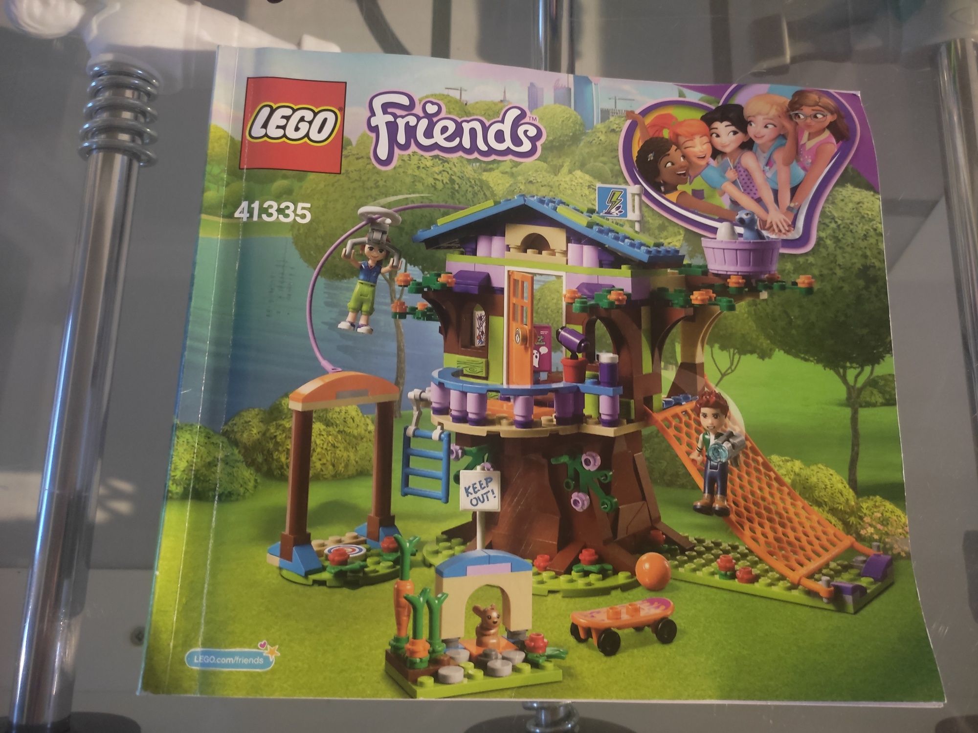 LEGO Friends Domek na drzewie 41335