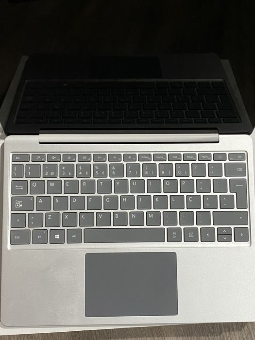 Microsoft Laptop Go