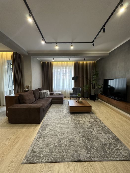 Оренда трикімнатної квартири в центрі міста