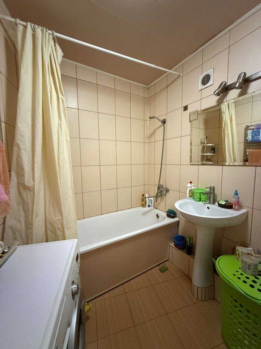 Продаж  БЕЗ КОМІСІЇ 3к.к в Корабельному районі