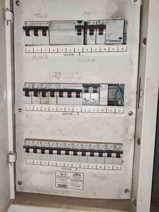 Аренда. Ангар.  ж/м Победа,  ул. Мандрыковская. Соборный р-н