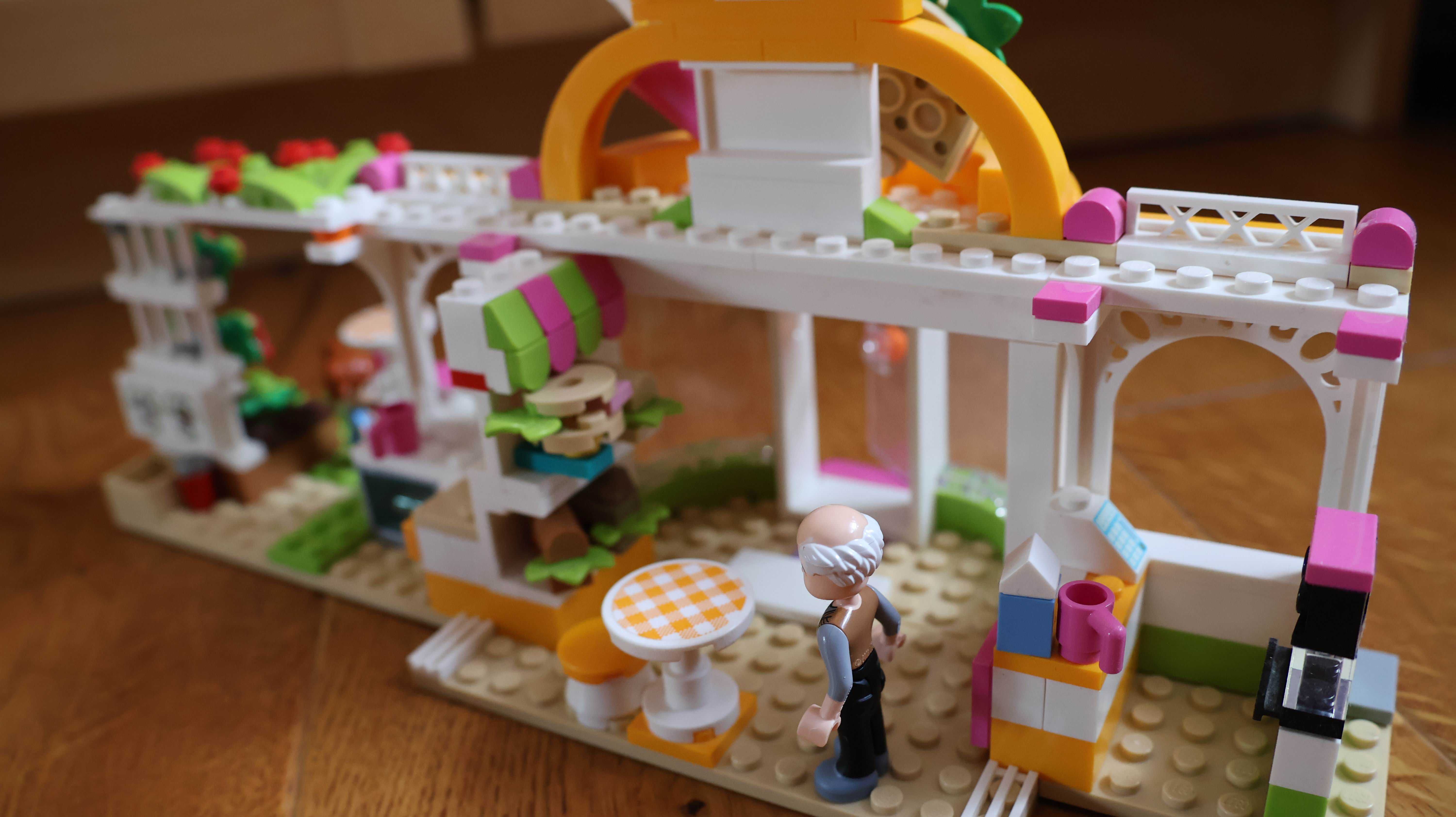 LEGO Friends 41444 Ekologiczna kawiarnia w Heartlake City