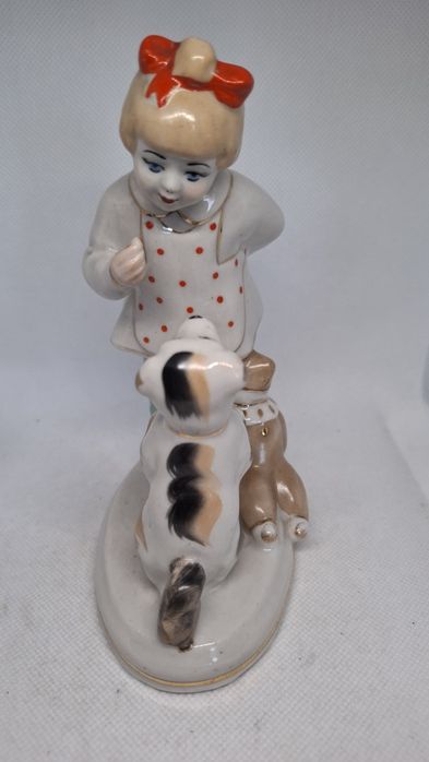 Статуэтки фарфор