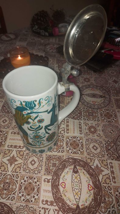 coleção de canecas e copos vindos directamente da Alemanha Munique