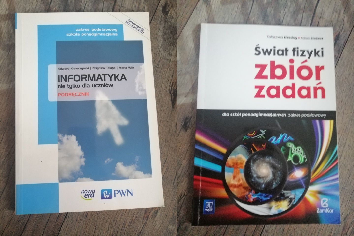 Świat Fizyki / Informatyka