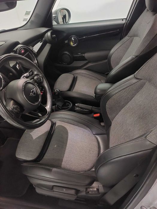 Mini Cooper D 5 Portas