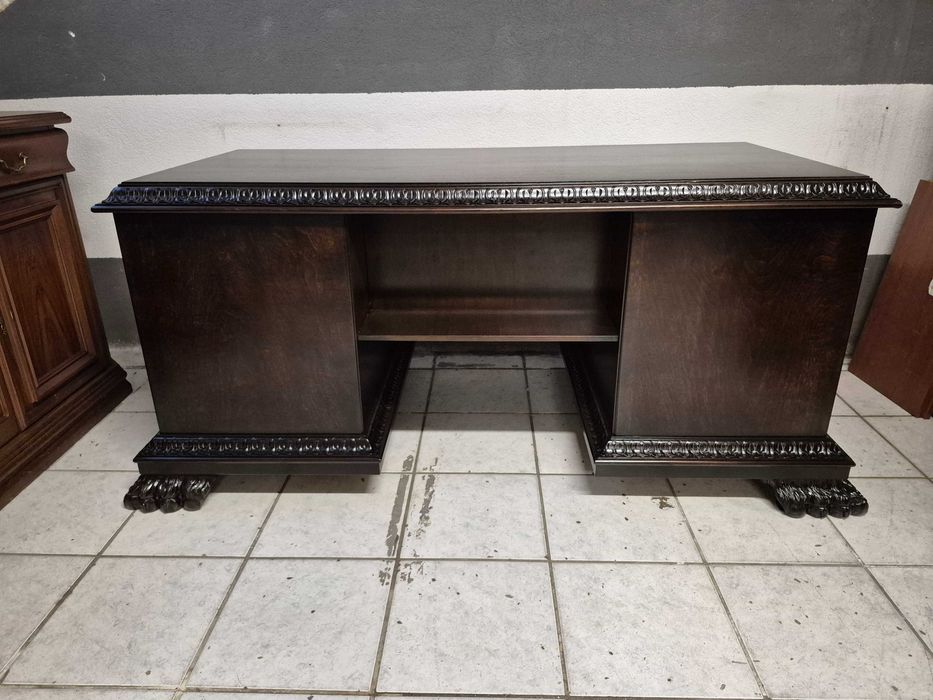 Stylowe biurko na lwich łapach antyk