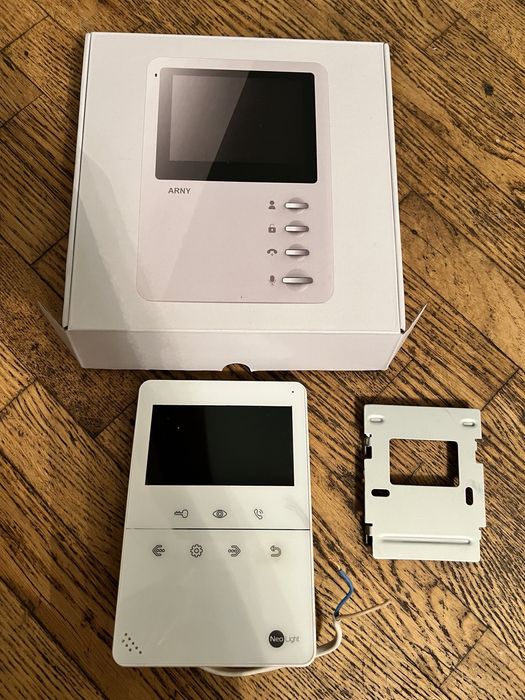 Відеодомофон кольоровий сенсорний Arny AVD-410 Білий
Arny AVD-410 виде