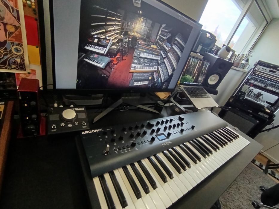 Sintetizador Modal - Argon 8X