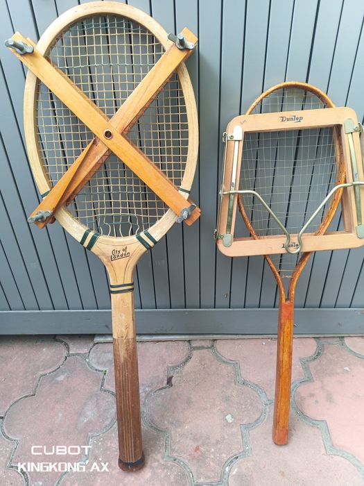 Sprzedam 2 rakiety retro-tenis i badminton