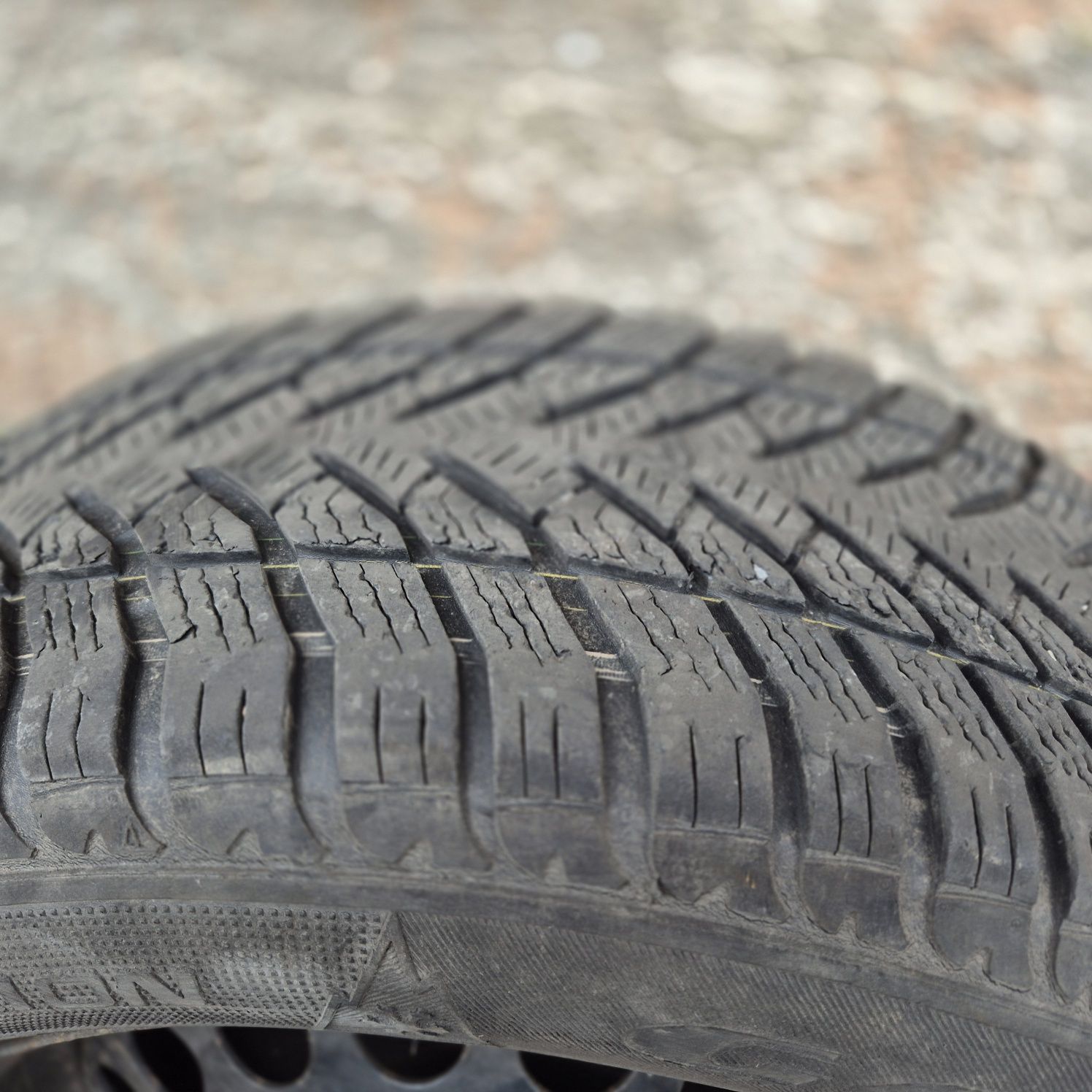 Felgi stalowe z oponami, Koła zimowe 215/65 R16