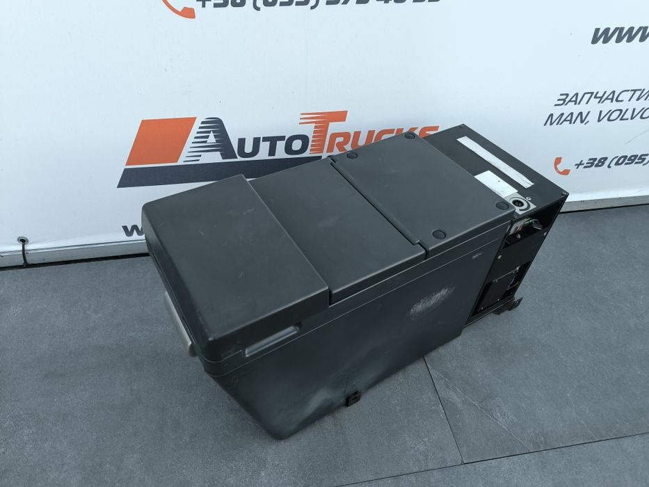 Холодильник автомобільний 12-24 MAN VOLVO MERCEDES IVECO Запчастини