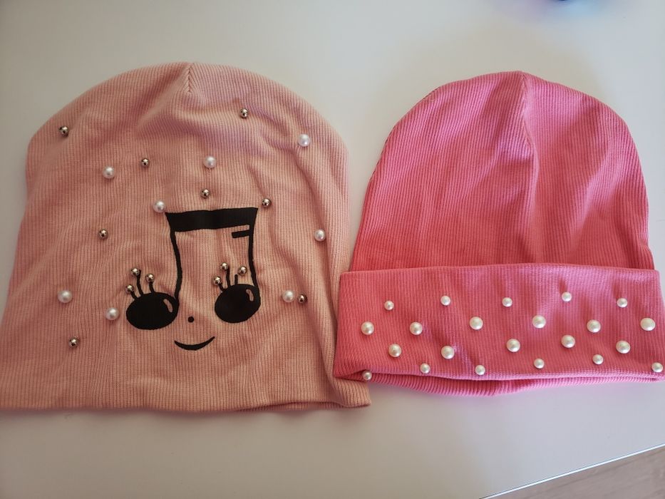 Шапки для дівчинки 48 і 54 розмір