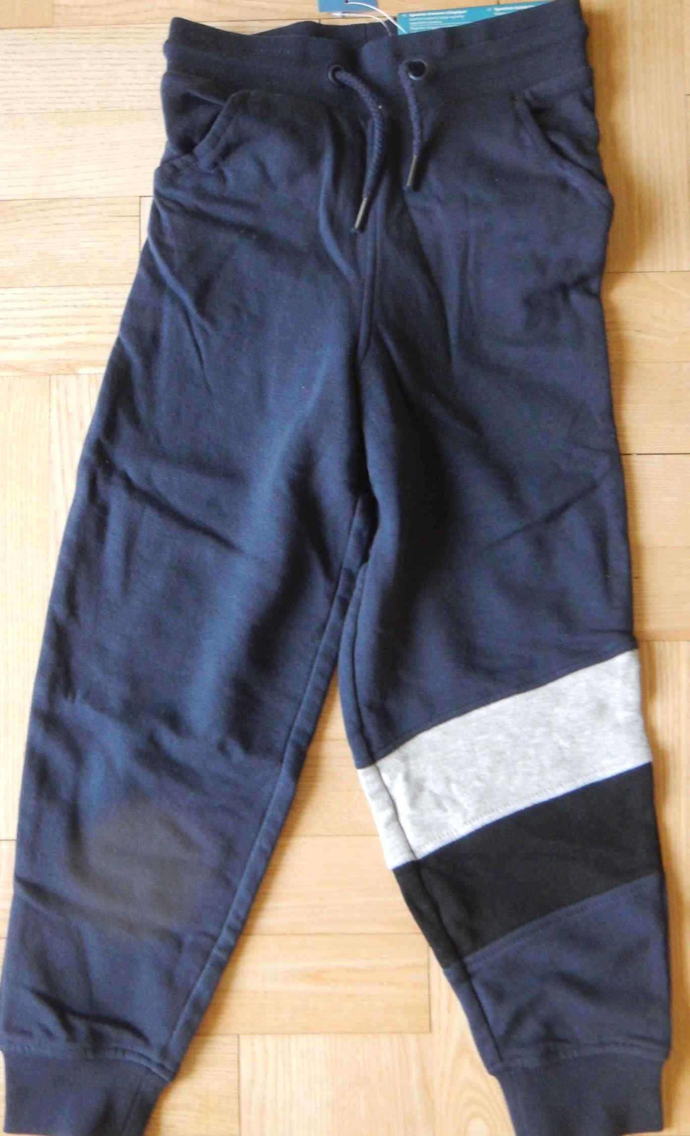 Bluza dinozaur koparka C&A spodnie 122