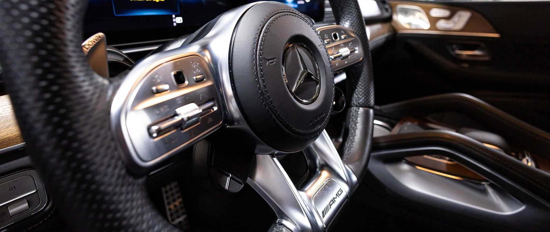 Позашляховик Mercedes-AMG GLS 63 2021 року