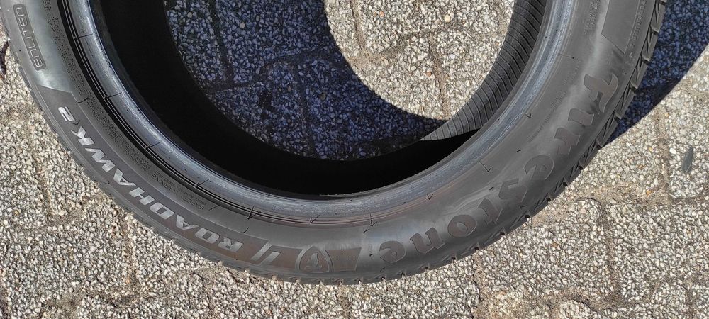 Pneu Firestone Roadhawk 2, 255/55R18, quase novo.