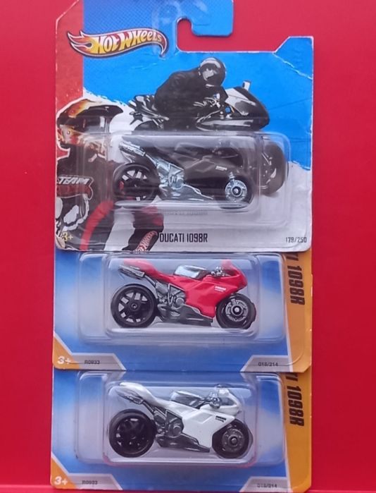 Hot wheels conj 3 hot wheels Ducati 1098R