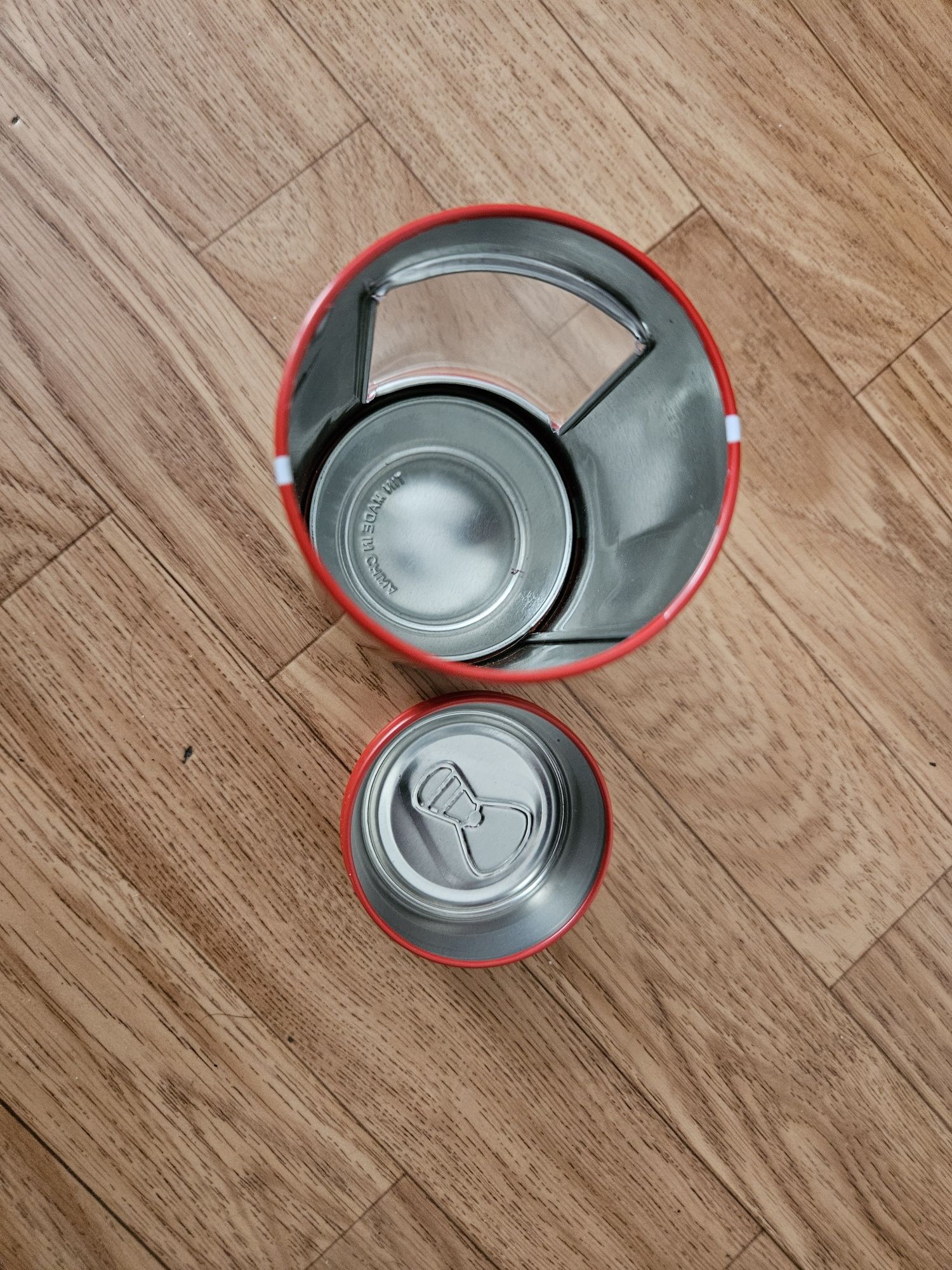 Puszka pojemnik Coca-Cola