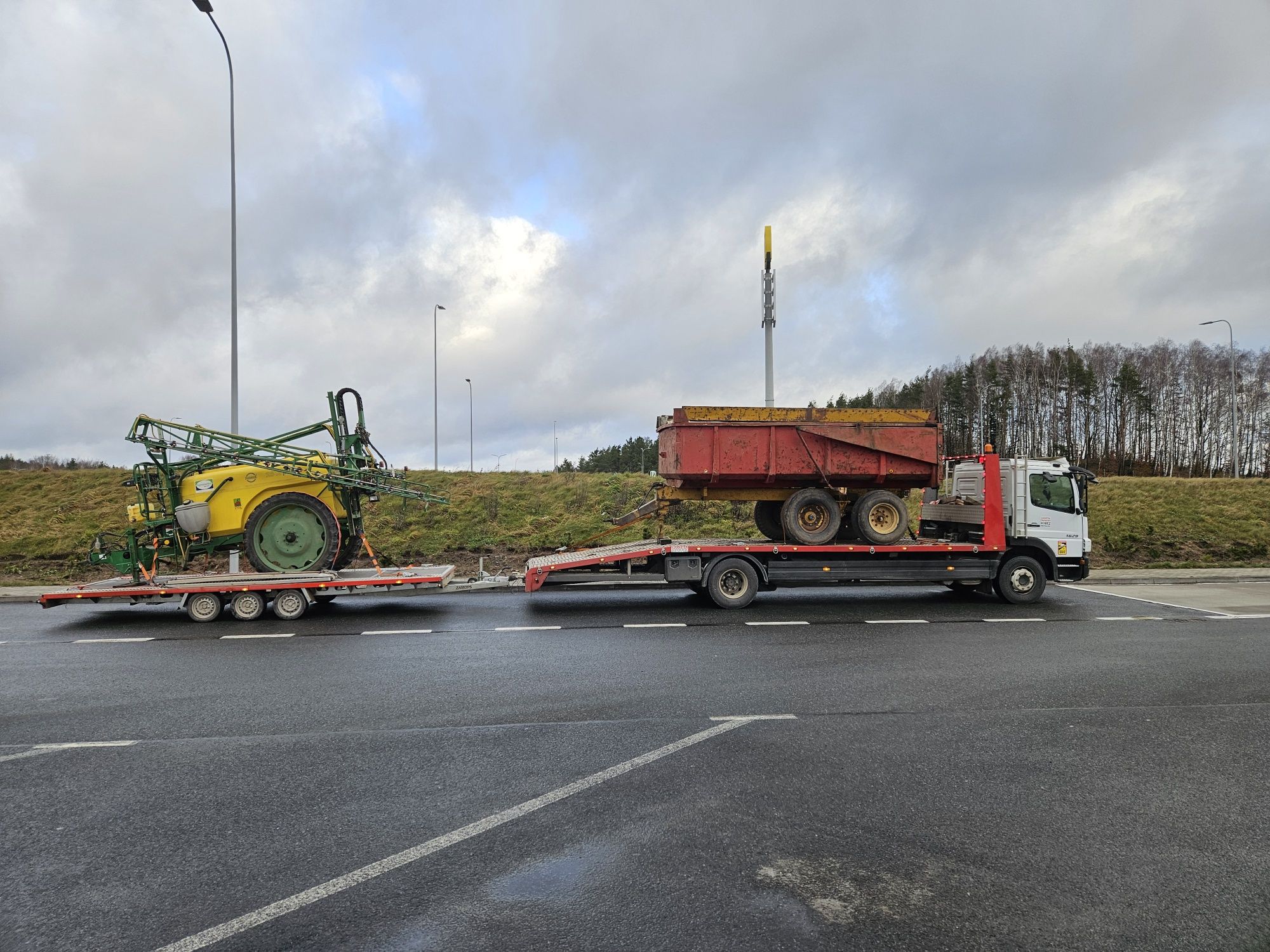 Pomoc Drogowa Chociwel transport maszyn ciągników