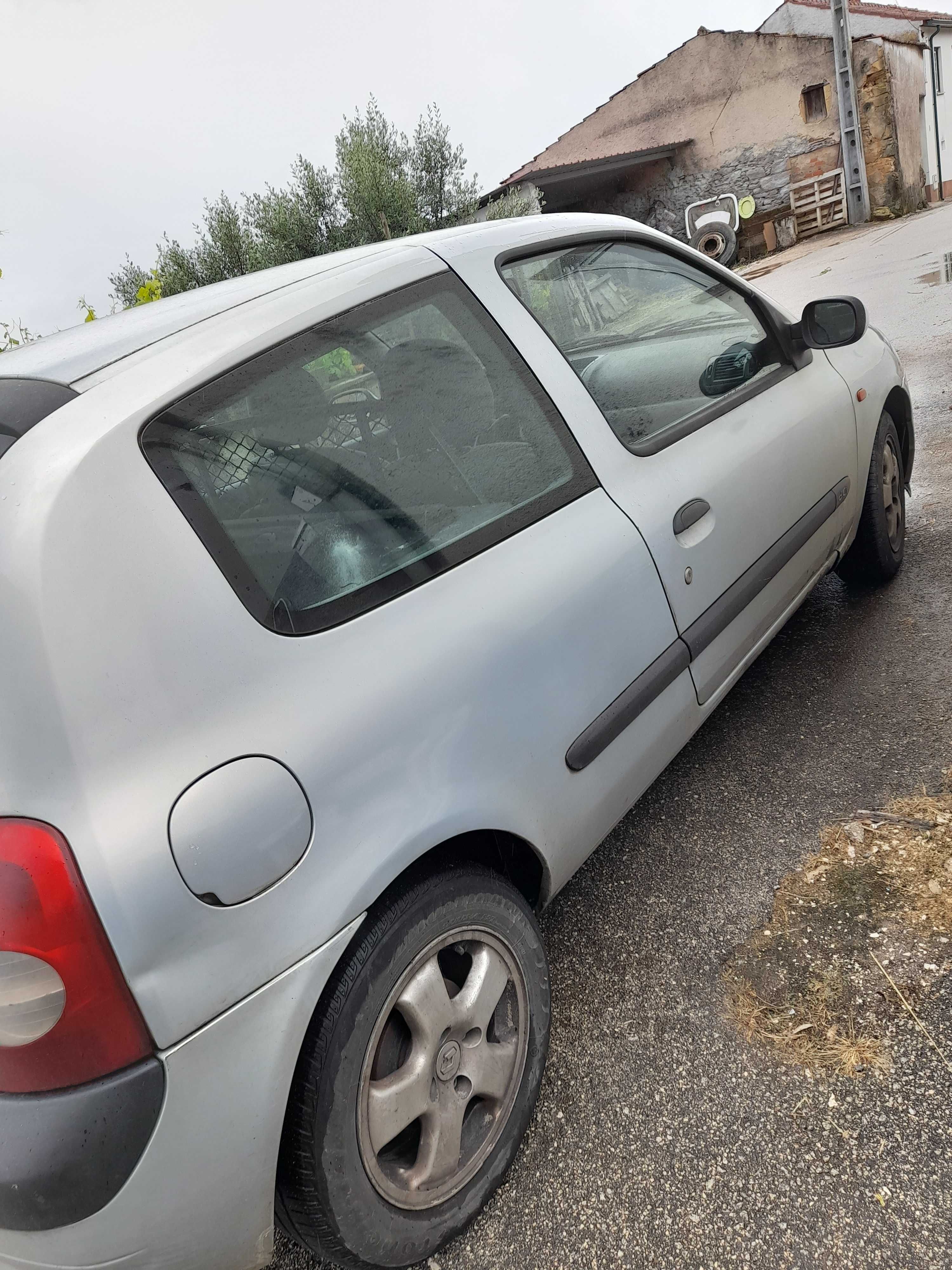 Renault clio comercial