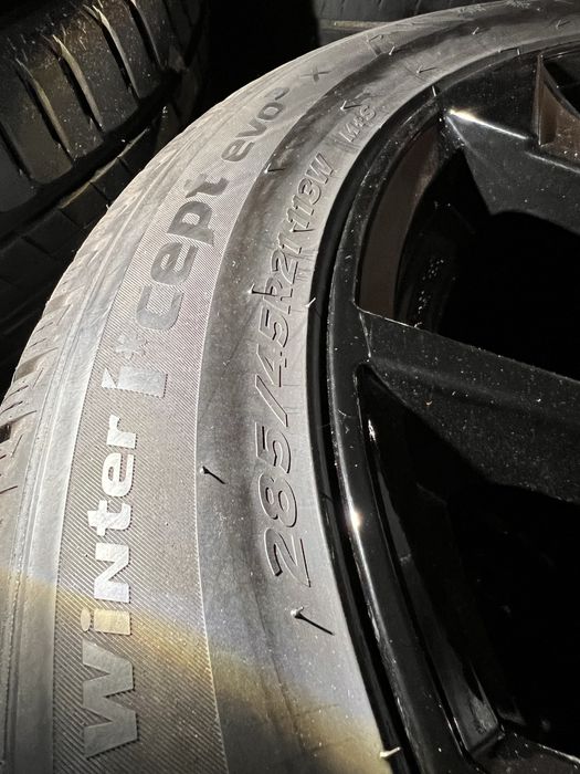285/45/21 Hankook Winter I*Cept Evo3 X W330A 285/45 R21 113W