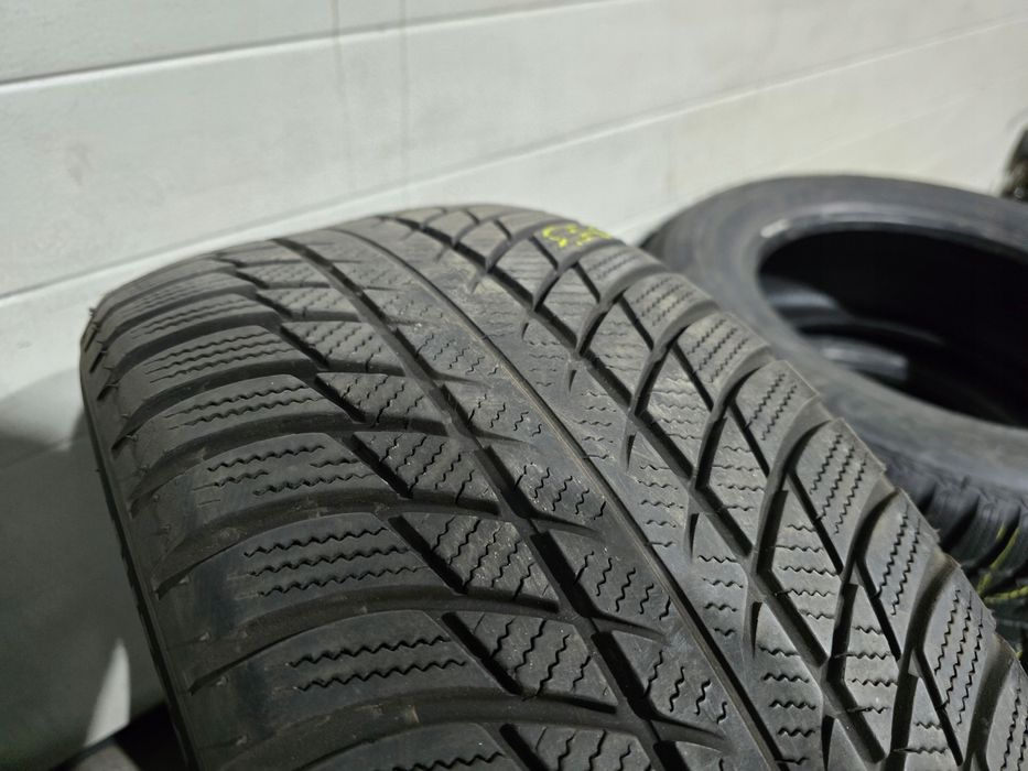 Bridgestone Blizzak LM001 225/50R17 98H 6mm 1X 19R