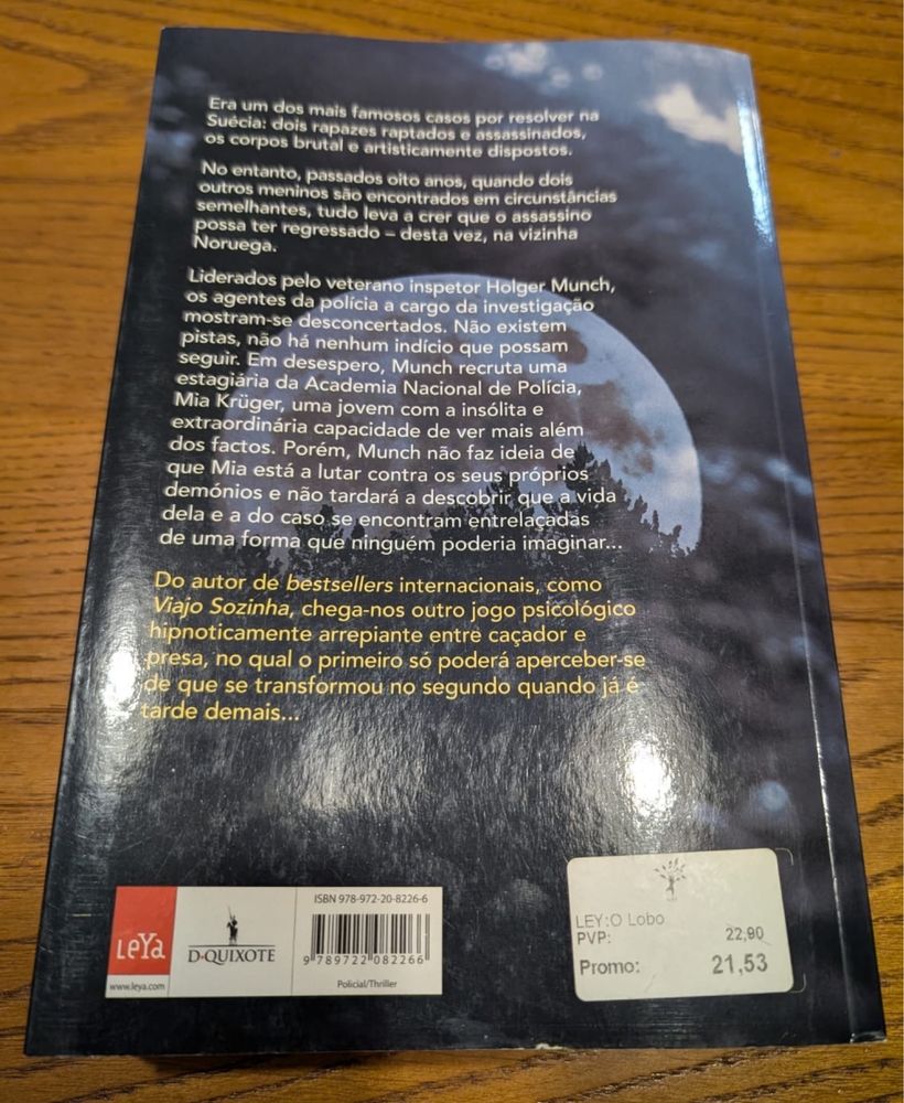 Vendo livro O Lobo