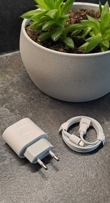 Ładowarka do IPhone 20W z przewodem 1m -szybka wysyłka