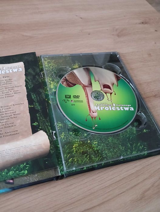 Zestaw 4 bajek DVD Shrek, Auta, Toy story,Tajemnica zielonego królestw
