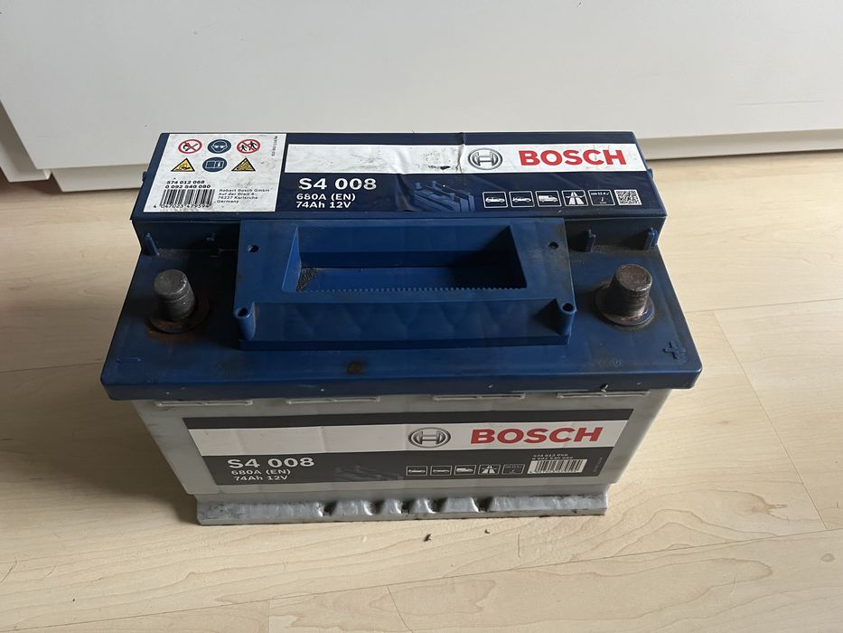 Akumulator Bosch 74ah 680a