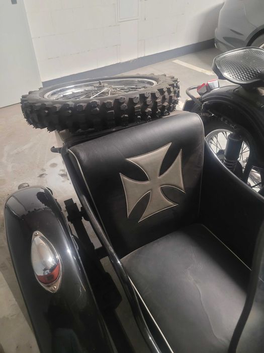 Ural z koszem,Motocykl