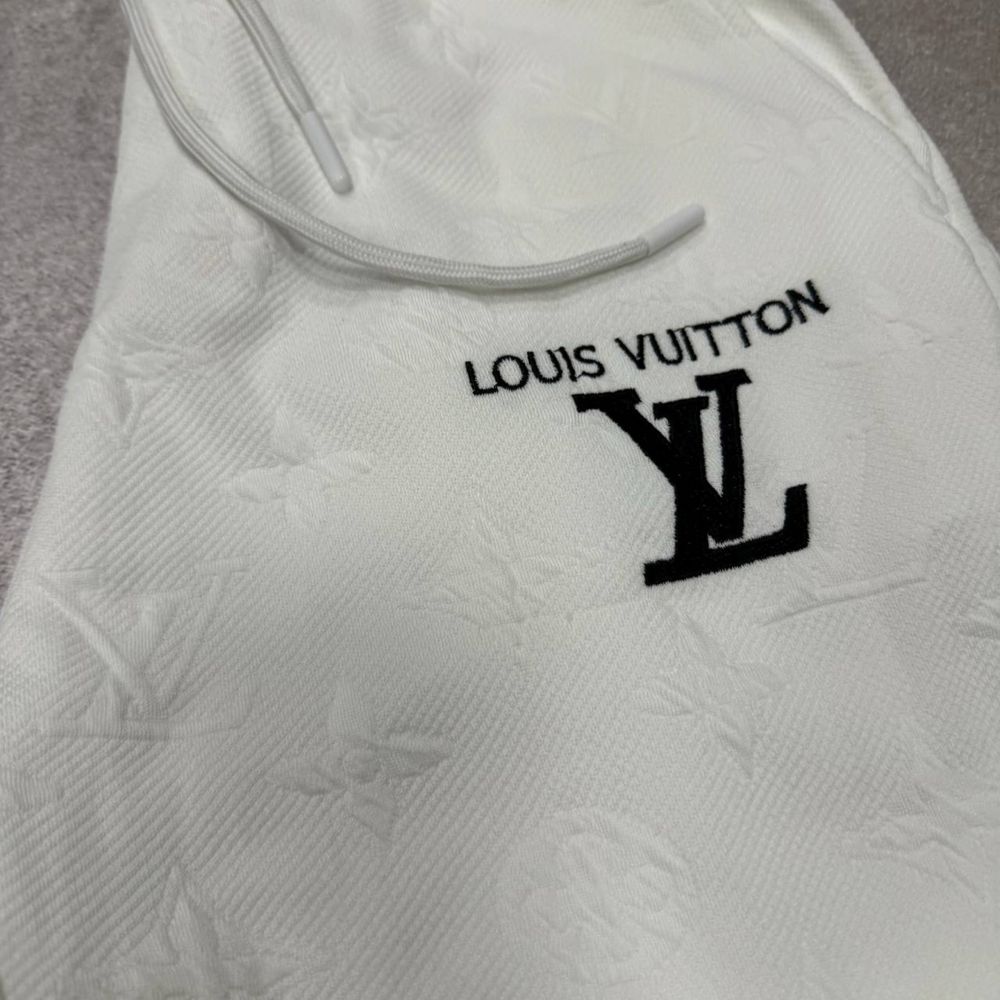 NEW SEASON| Женский костюм Louis Vuitton| S-XL| белый| качество-LUX