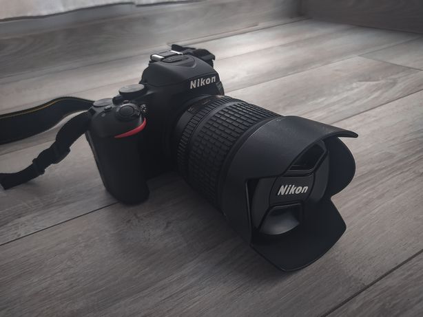 Nikon d5600 + 2 об'єктиви: 18-105 і 50mm 1.8D в чудовому стані!