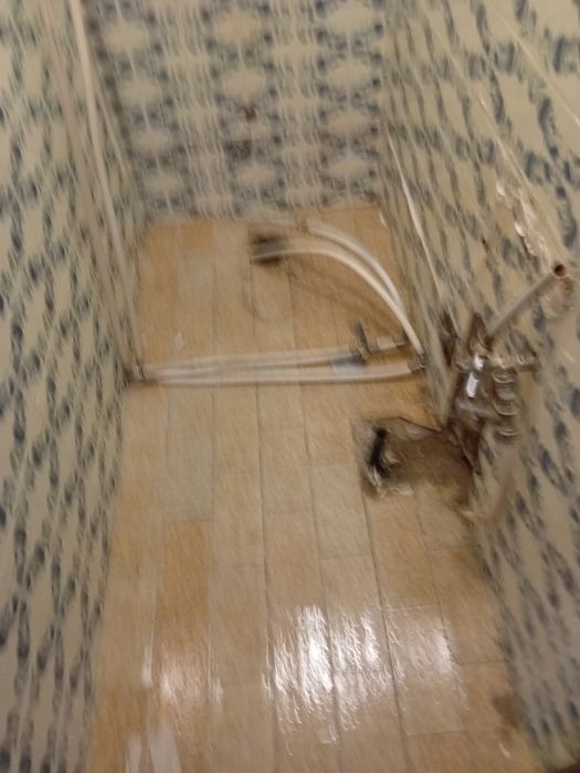 Canalizador e reparações