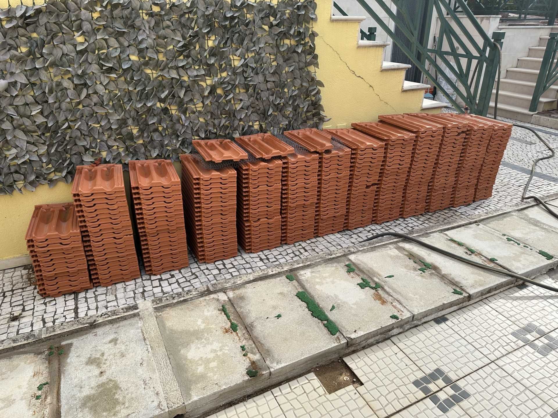 Telha Marselha hidrofuga novas - 270 Telhas
