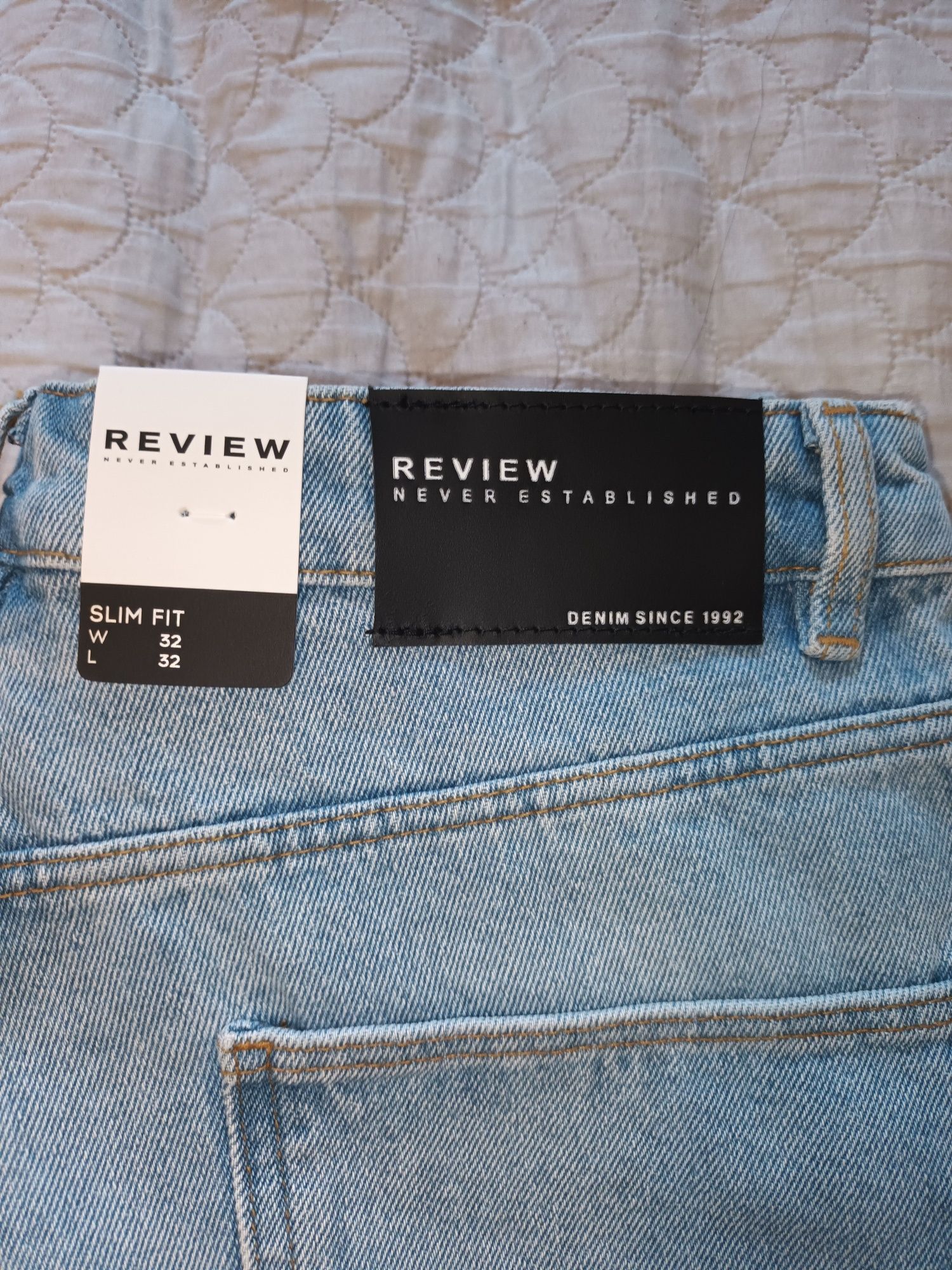 Nowe jeansy Review 32/32, slim, 100% bawełna