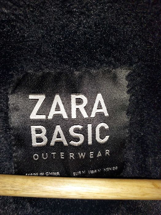 Blusão Preto Zara (mulher)